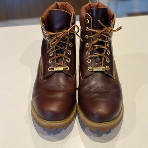 Classic Timberland 6” boot